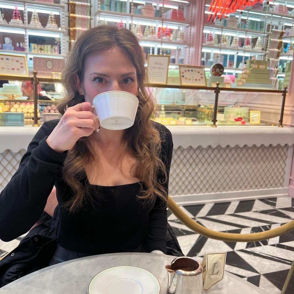 Meet your Posher, Victoria